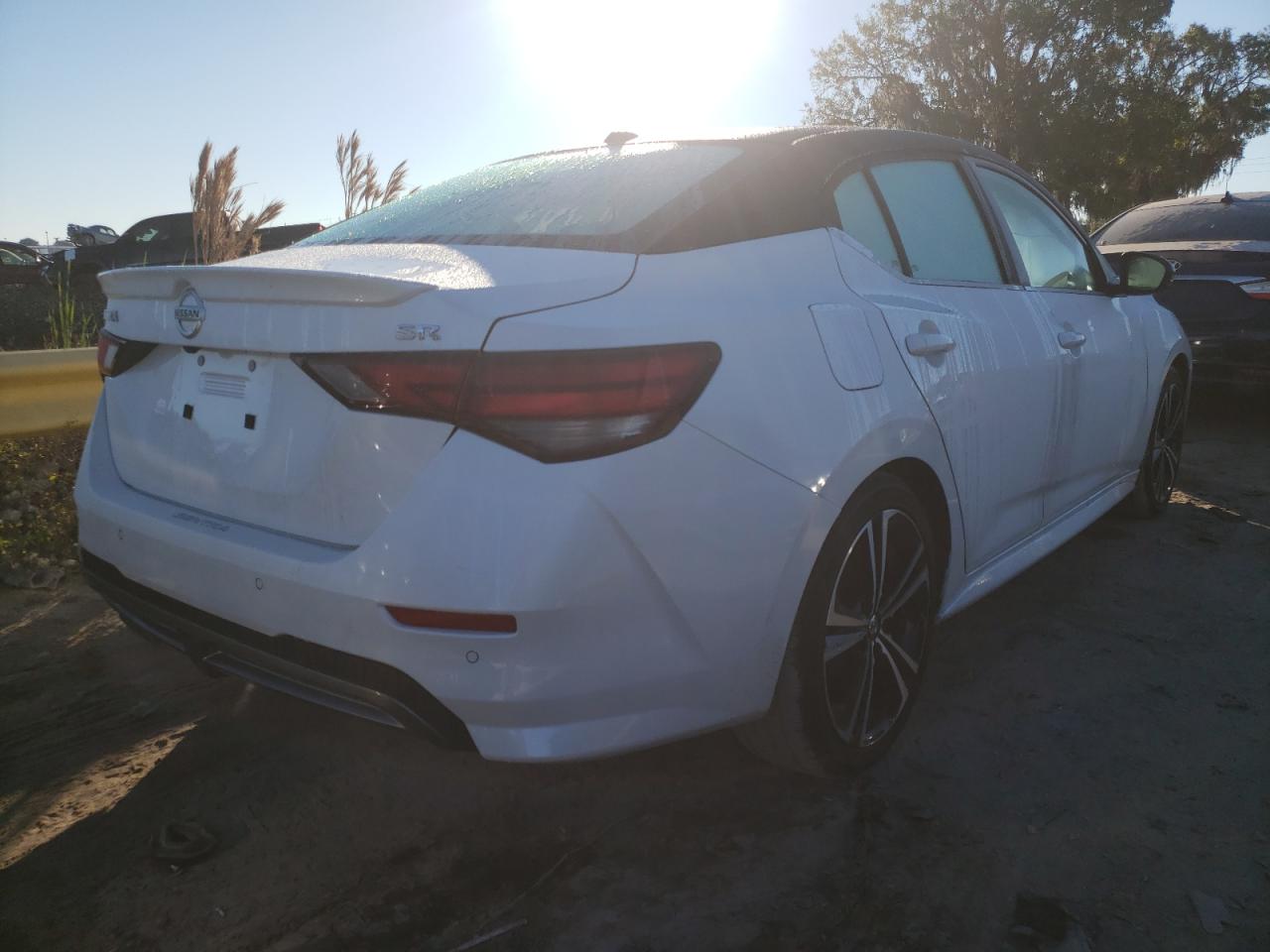Photo 4 from auction – 2021 NISSAN SENTRA SR with VIN 3N1AB8DV4MY332007