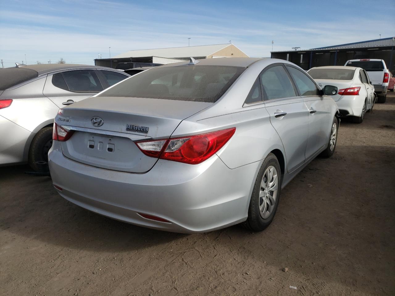 Photo 4 from auction – 2011 HYUNDAI SONATA GLS with VIN 5NPEB4AC5BH080157