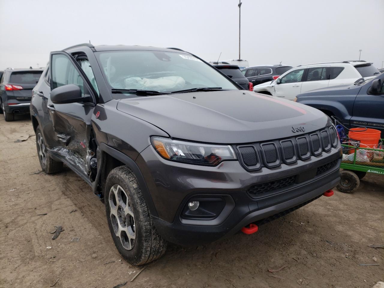 JEEP COMPASS TR 2022 with VIN 3C4NJDDB6NT106033 - Photo from auction