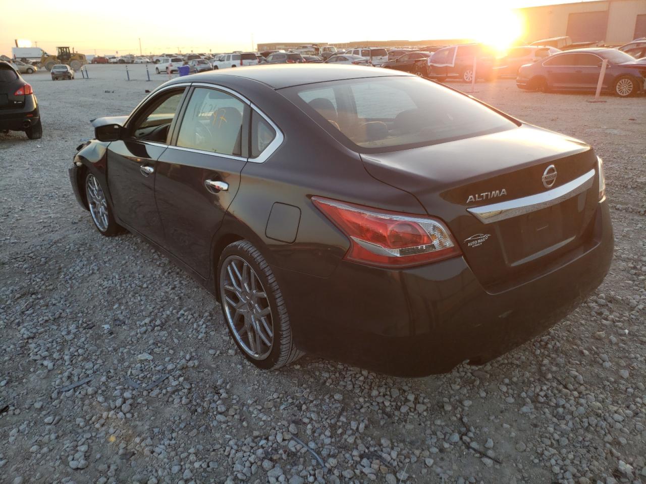 Photo 3 from auction – 2013 NISSAN ALTIMA 2.5 with VIN 1N4AL3AP9DC223382
