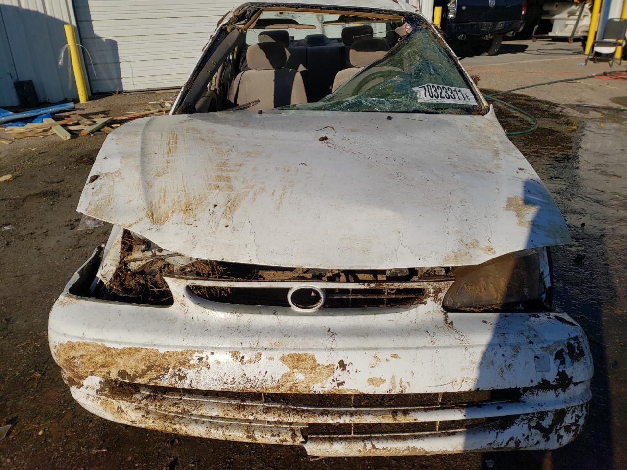 Photo 7 from auction – 2000 TOYOTA COROLLA VE with VIN 1NXBR12E2YZ389334