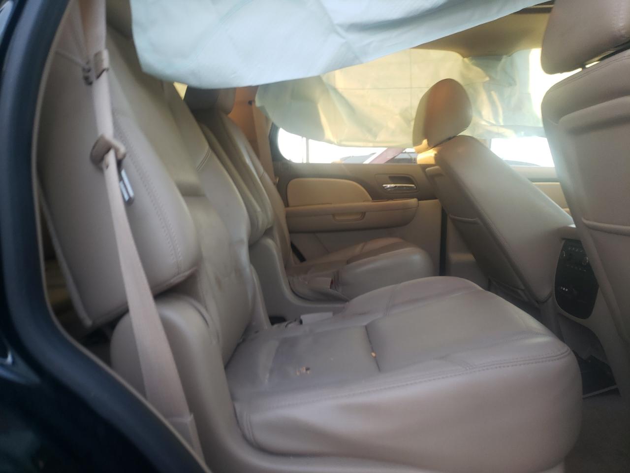Photo 6 from auction – 2014 CHEVROLET TAHOE C150 with VIN 1GNSCCE07ER121046
