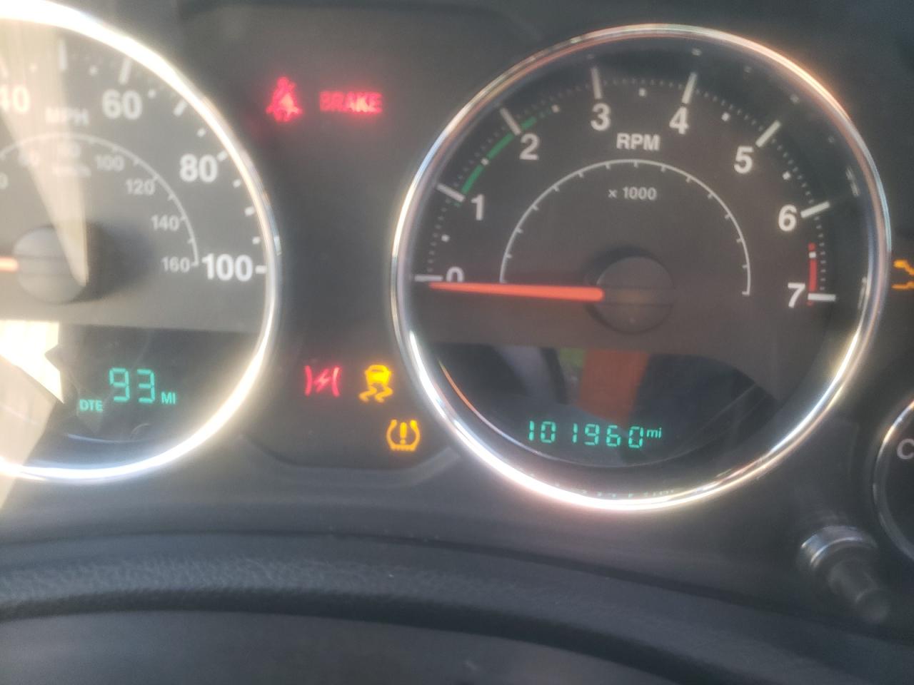 Photo 8 from auction – 2014 JEEP WRANGLER U with VIN 1C4BJWFG9EL300817