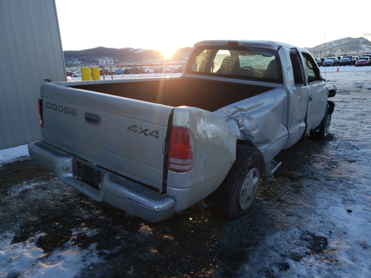 Zdjęcie 4 z aukcji – 2000 DODGE DAKOTA z VIN 1B7GG22N6YS631950