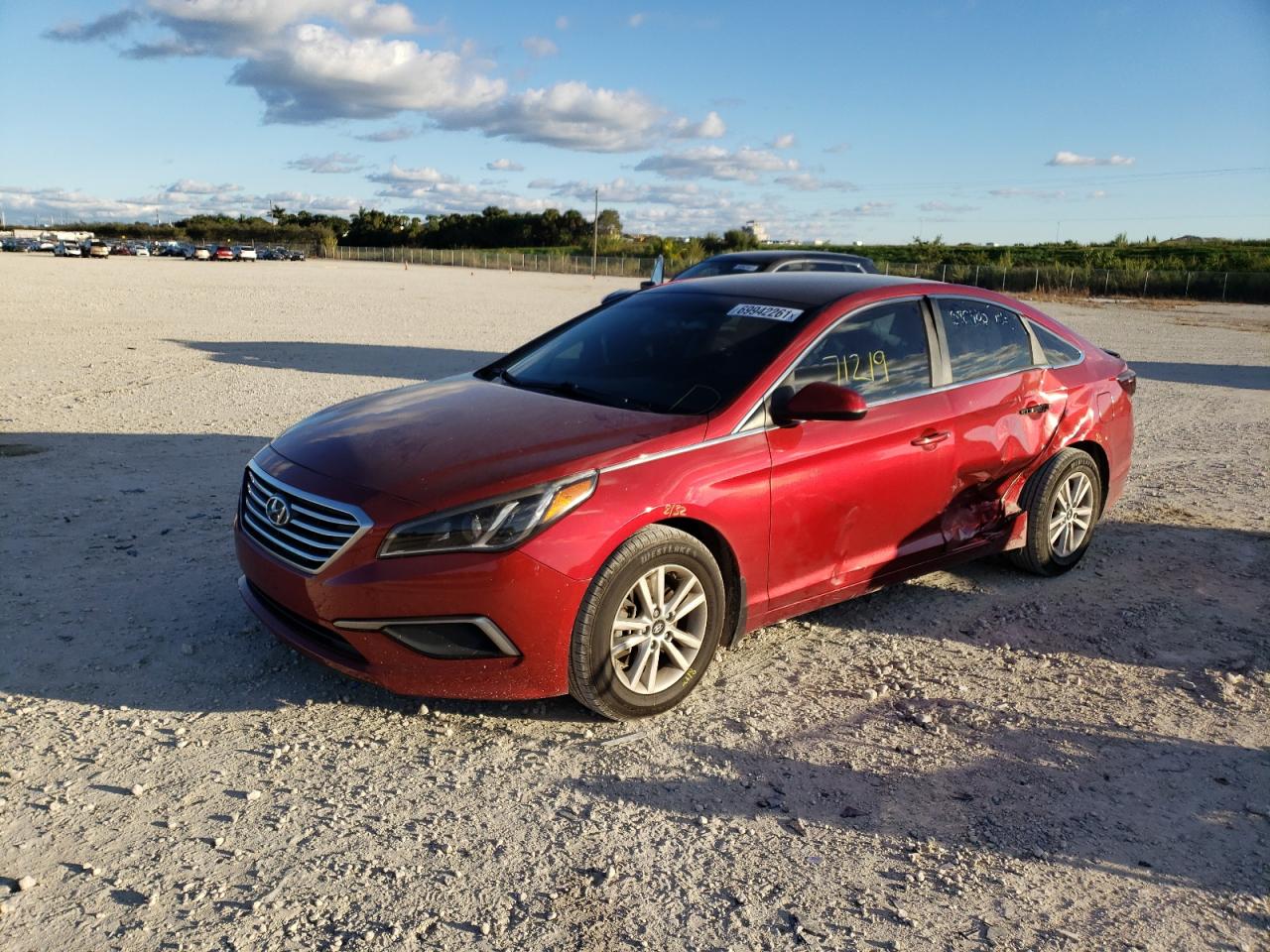 Photo 2 from auction – 2016 HYUNDAI SONATA SE with VIN 5NPE24AF2GH303854