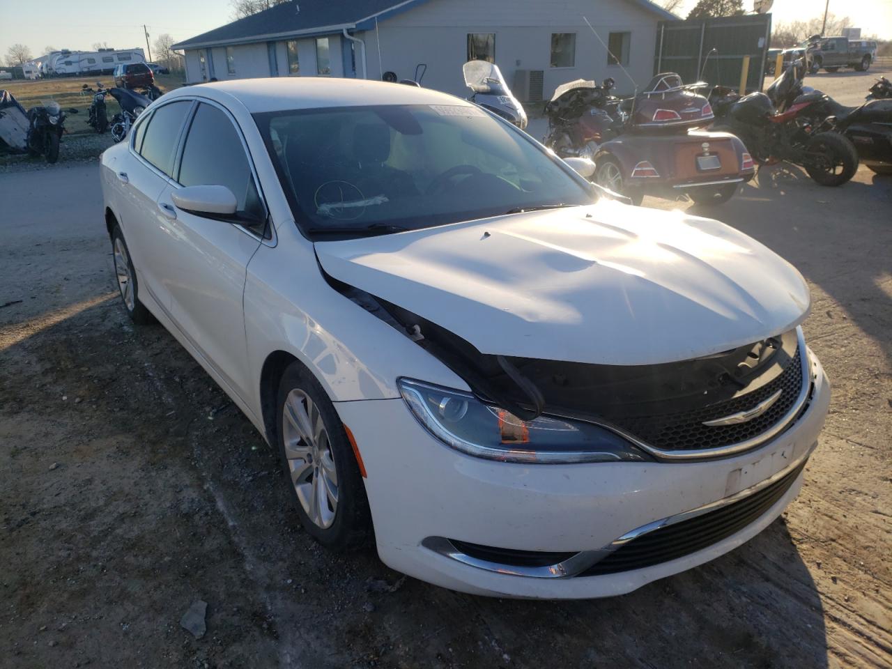CHRYSLER 200 LIMITE 2015 with VIN 1C3CCCAB8FN557762 - Photo from auction