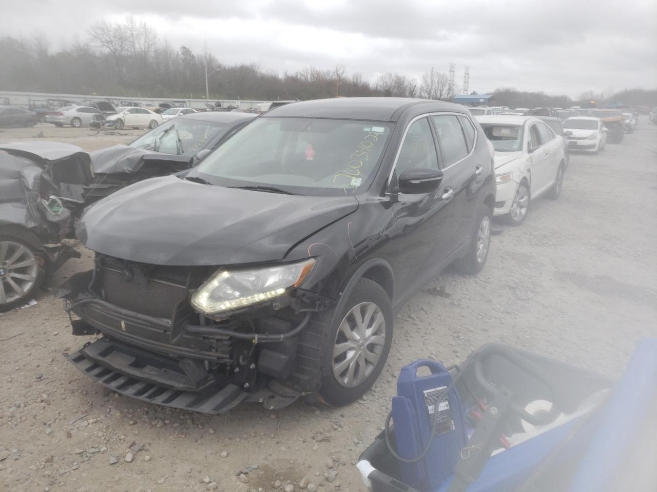 Photo 2 from auction – 2015 NISSAN ROGUE S with VIN 5N1AT2MT1FC812678