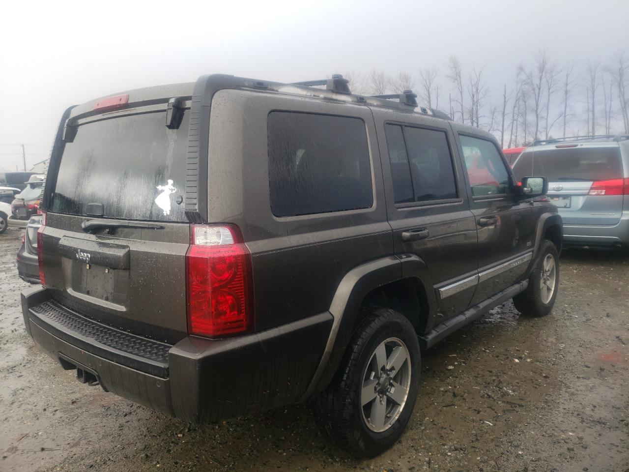 Photo 4 from auction – 2006 JEEP COMMANDER with VIN 1J8HH48K36C309647