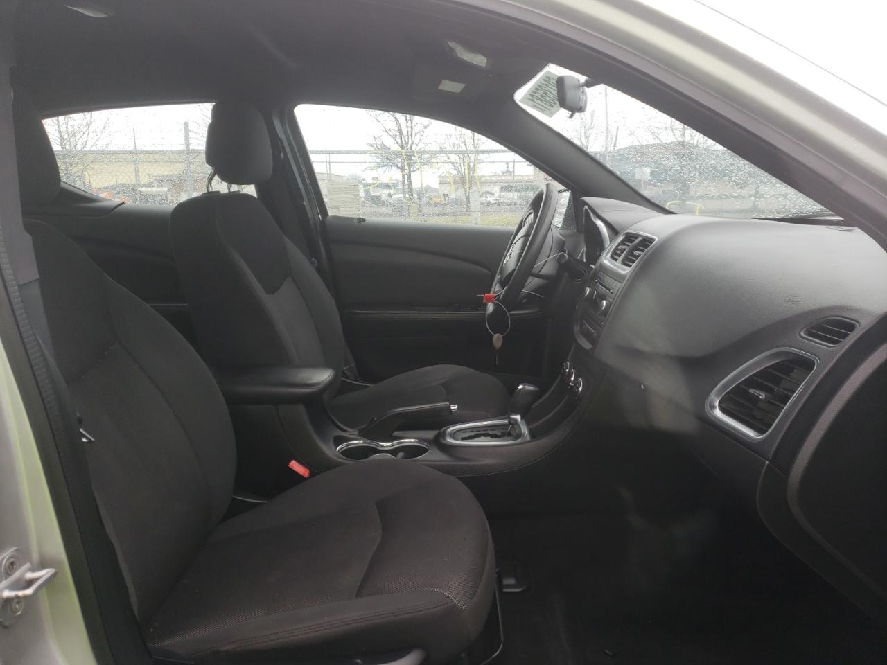 Photo 5 from auction – 2012 DODGE AVENGER SE with VIN 1C3CDZAB2CN220676