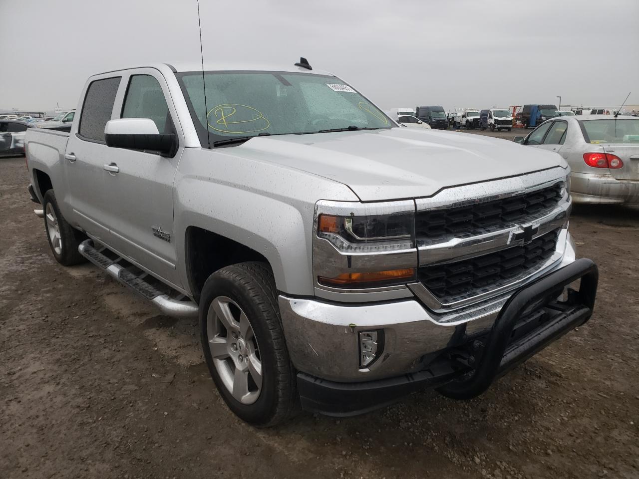 CHEVROLET SILVERADO 2018 مع رقم تعريف المركبة 3GCPCREC4JG613166 - صورة من المزاد