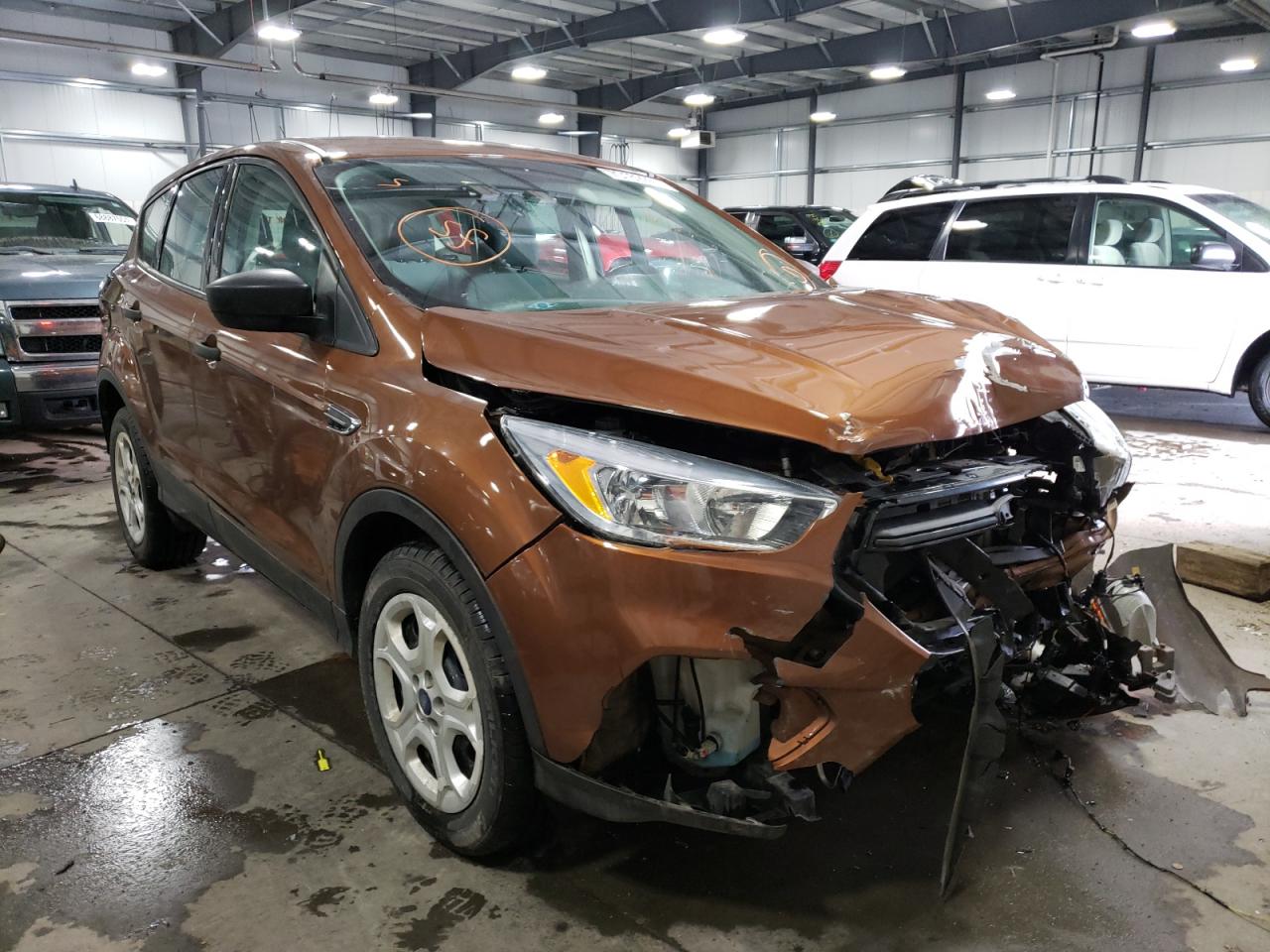 Foto 1 de la subasta – 2017 FORD ESCAPE S con VIN 1FMCU0F76HUD64168