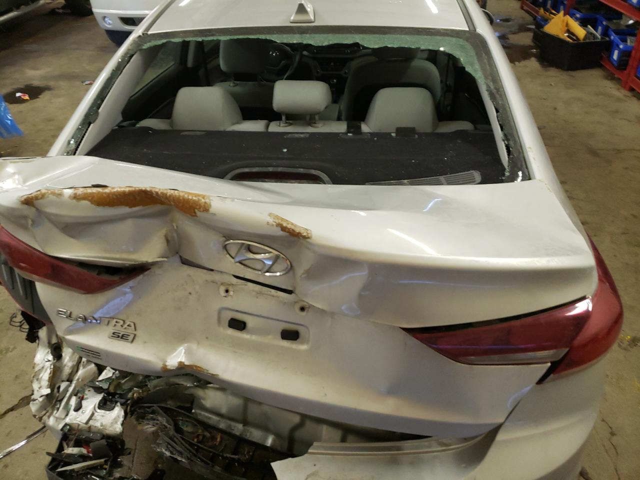 Photo 9 from auction – 2017 HYUNDAI ELANTRA EC with VIN 5NPD74LF8HH087181