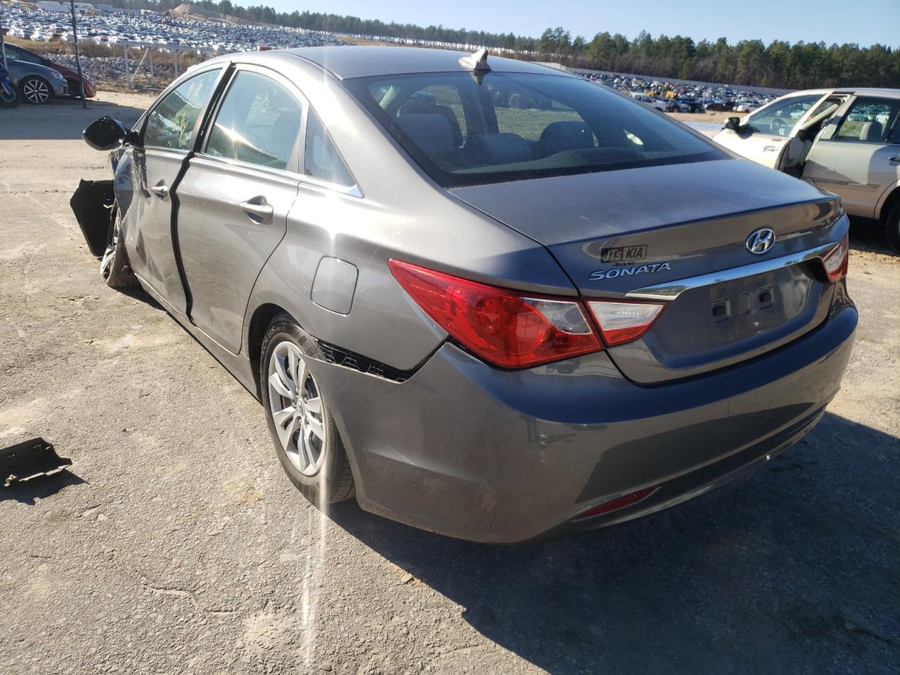 Photo 3 from auction – 2011 HYUNDAI SONATA GLS with VIN 5NPEB4AC7BH097090
