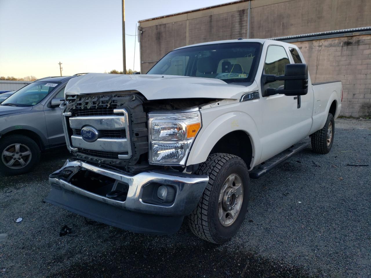 Photo 2 from auction – 2015 FORD F250 SUPER with VIN 1FT7X2B66FED25402
