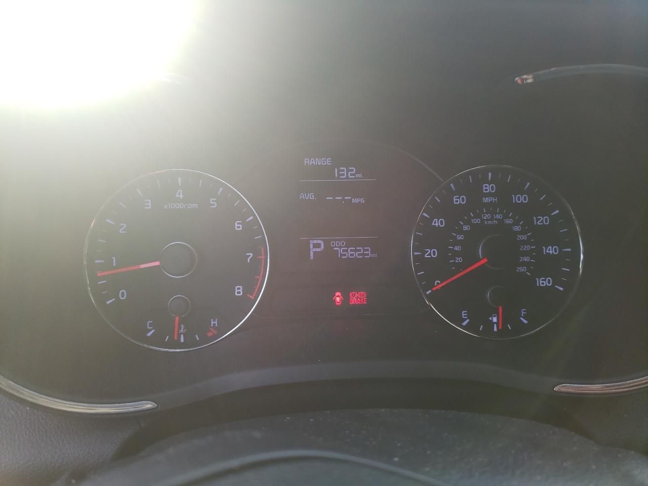 Photo 8 from auction – 2016 KIA FORTE LX with VIN KNAFK5A88G5636004
