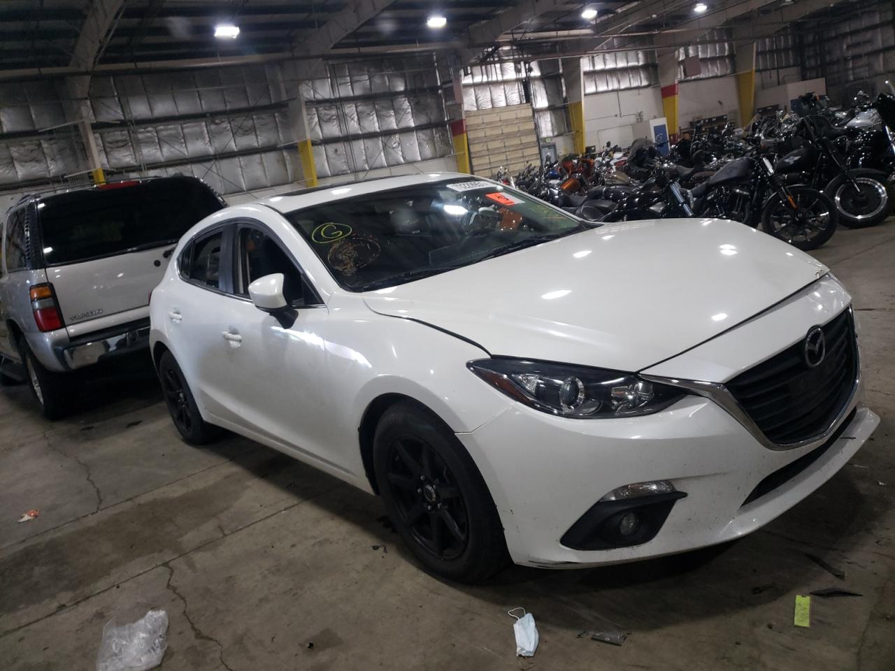 MAZDA 3 TOURING 2015 with VIN JM1BM1L73F1228184 - Photo from auction