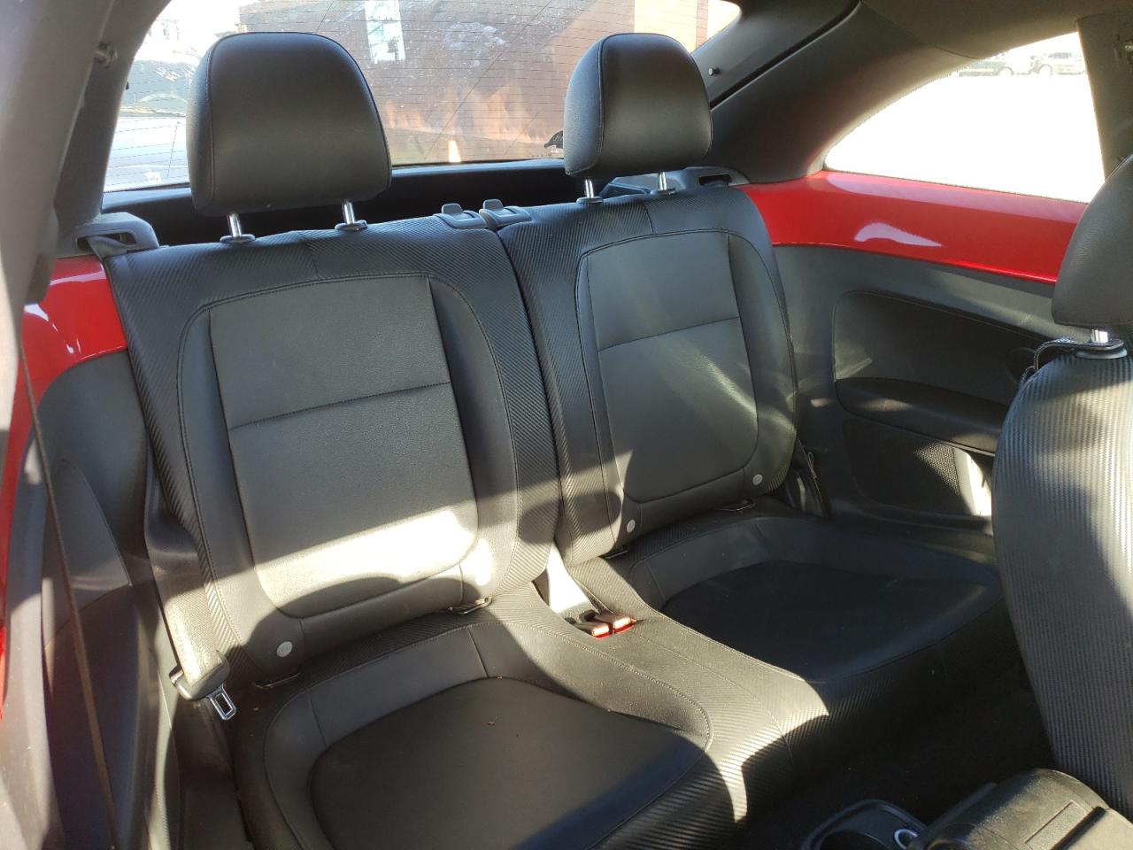 Photo 6 from auction – 2012 VOLKSWAGEN BEETLE with VIN 3VWJP7AT9CM602573