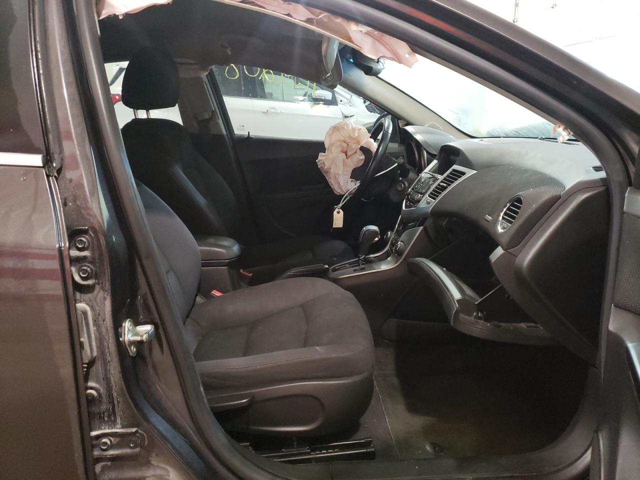 Photo 5 from auction – 2014 CHEVROLET CRUZE LT with VIN 1G1PC5SB7E7277690