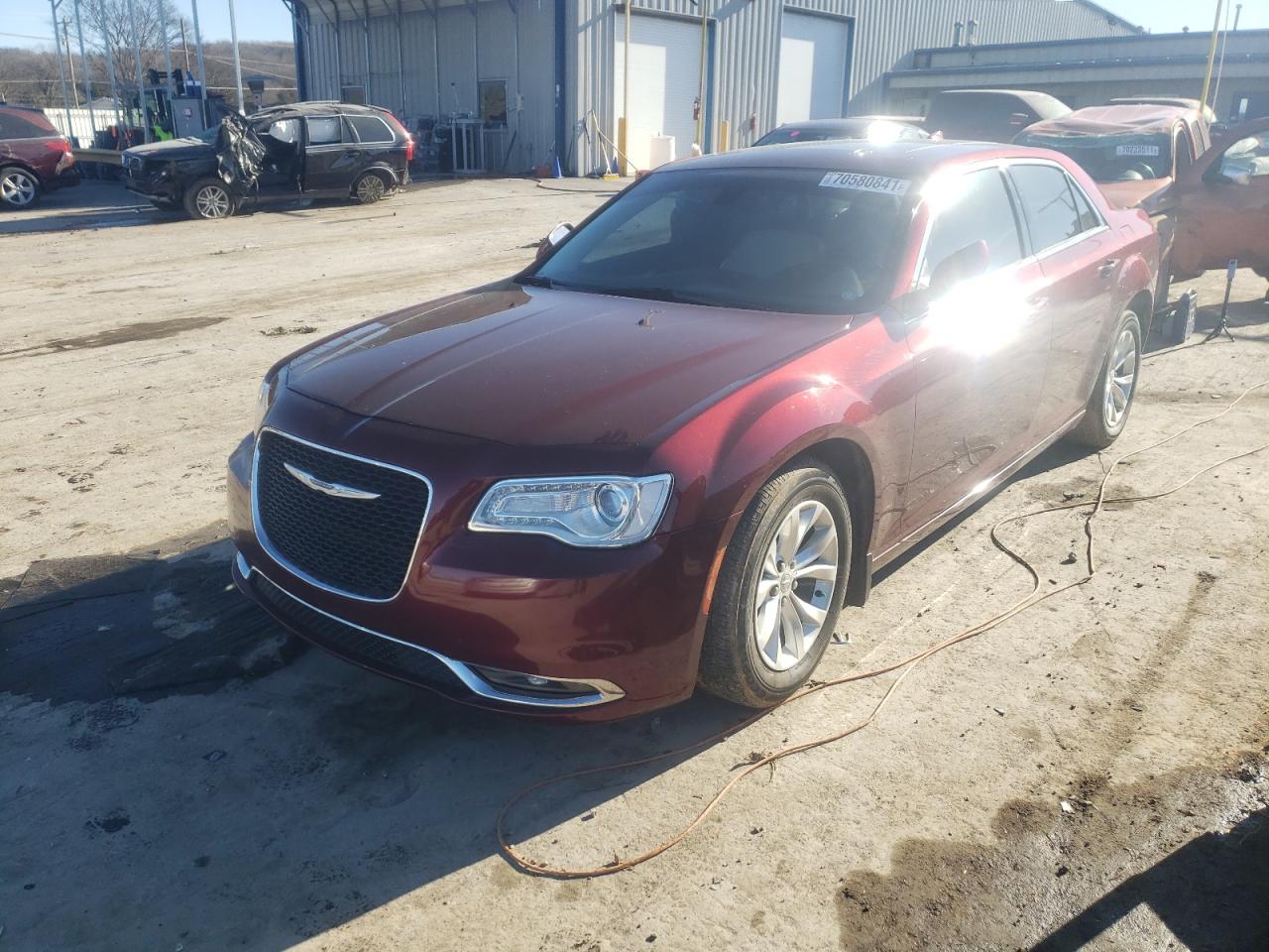 Photo 2 from auction – 2016 CHRYSLER 300 LIMITE with VIN 2C3CCAAG8GH161440