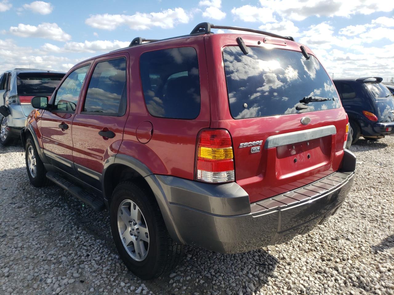 Photo 3 from auction – 2005 FORD ESCAPE XLT with VIN 1FMCU03125KA92631