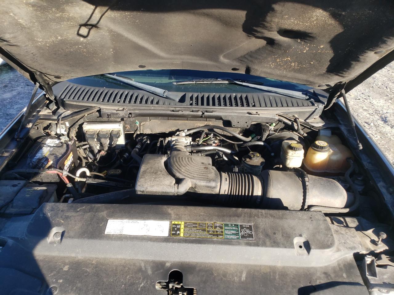Photo 7 from auction – 2004 FORD EXPEDITION with VIN 1FMFU16L54LB50613