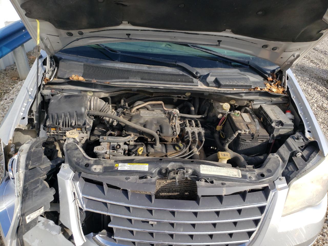 Photo 7 from auction – 2010 CHRYSLER TOWN & COU with VIN 2A4RR5D14AR102819