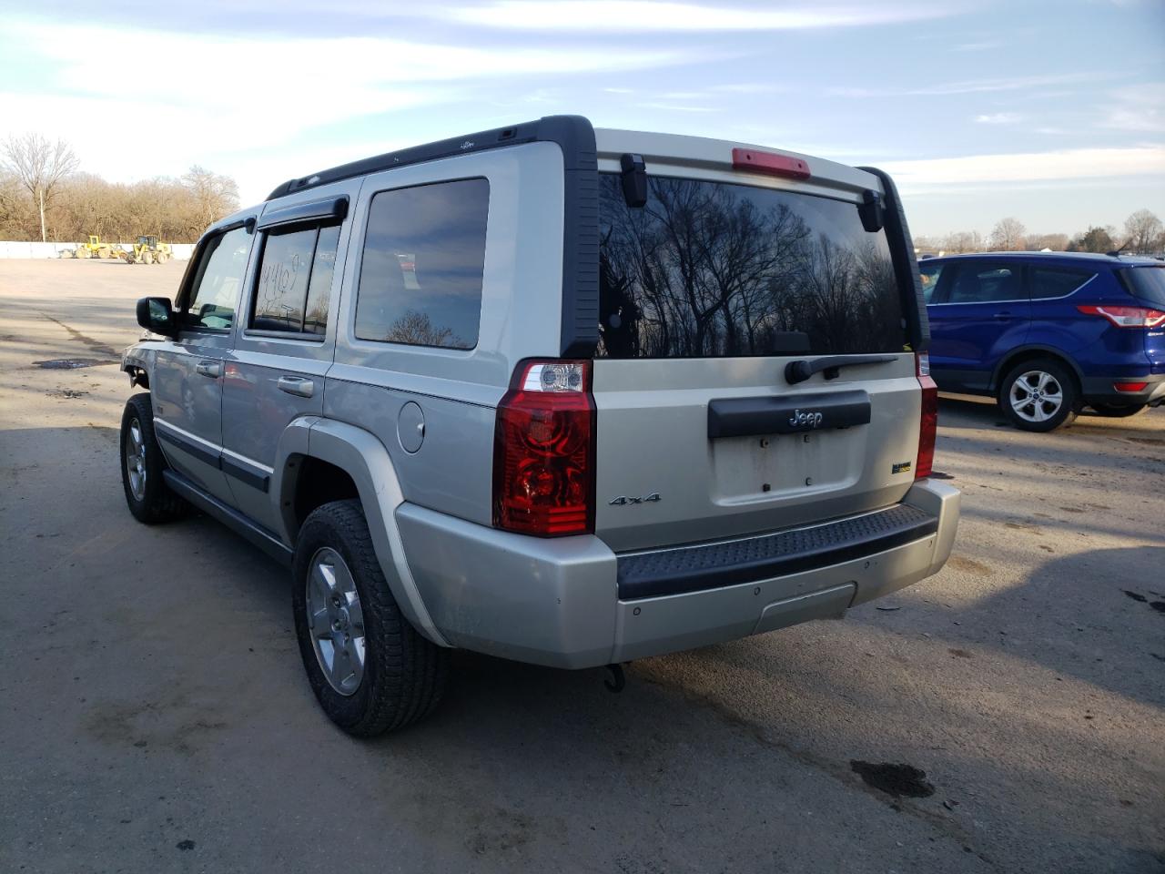 Photo 3 from auction – 2007 JEEP COMMANDER with VIN 1J8HG48P17C672416