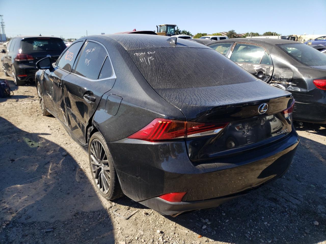 Photo 3 from auction – 2017 LEXUS IS 200T with VIN JTHBA1D23H5045227