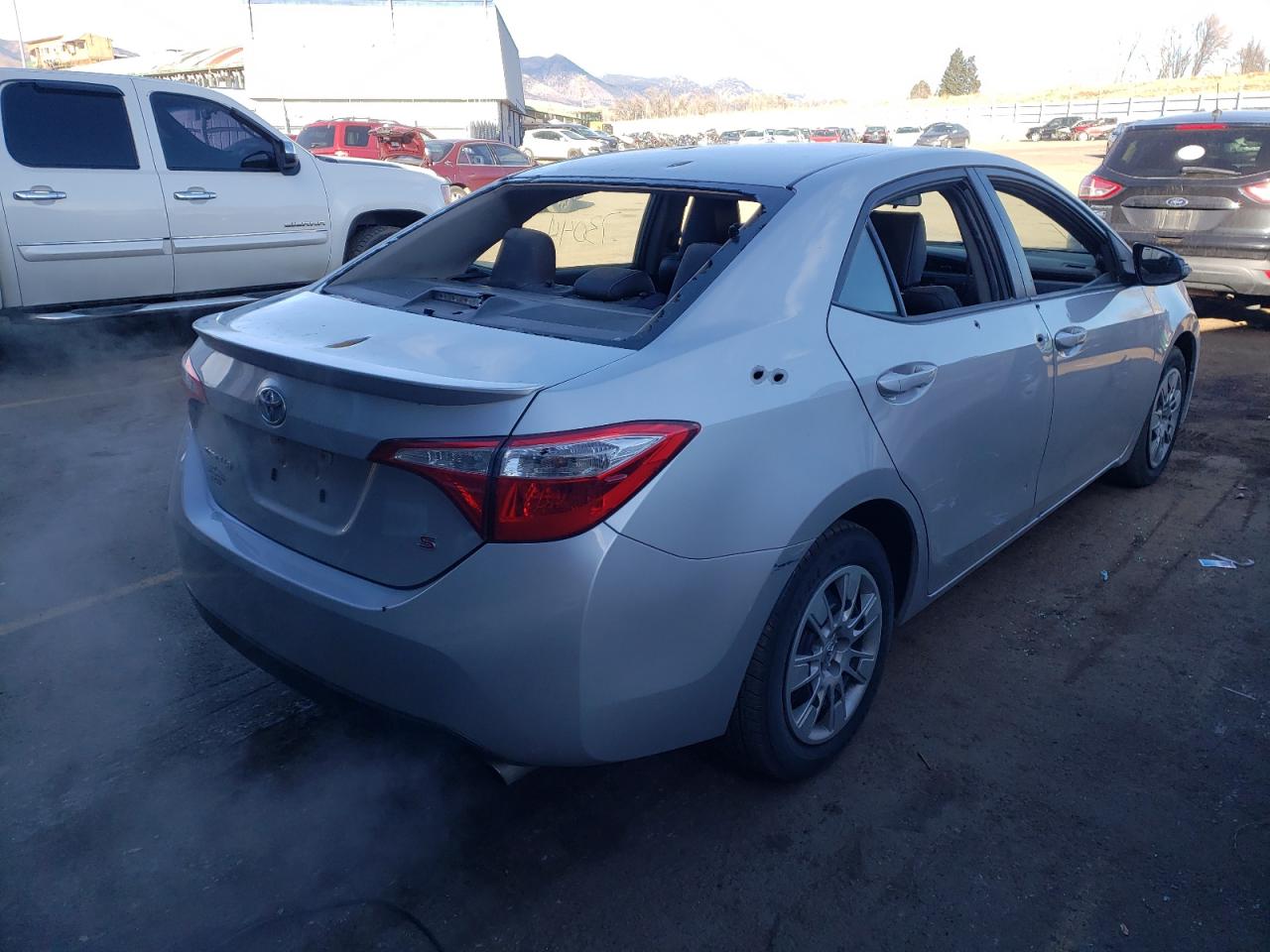 Photo 4 from auction – 2015 TOYOTA COROLLA L with VIN 5YFBURHE7FP313241