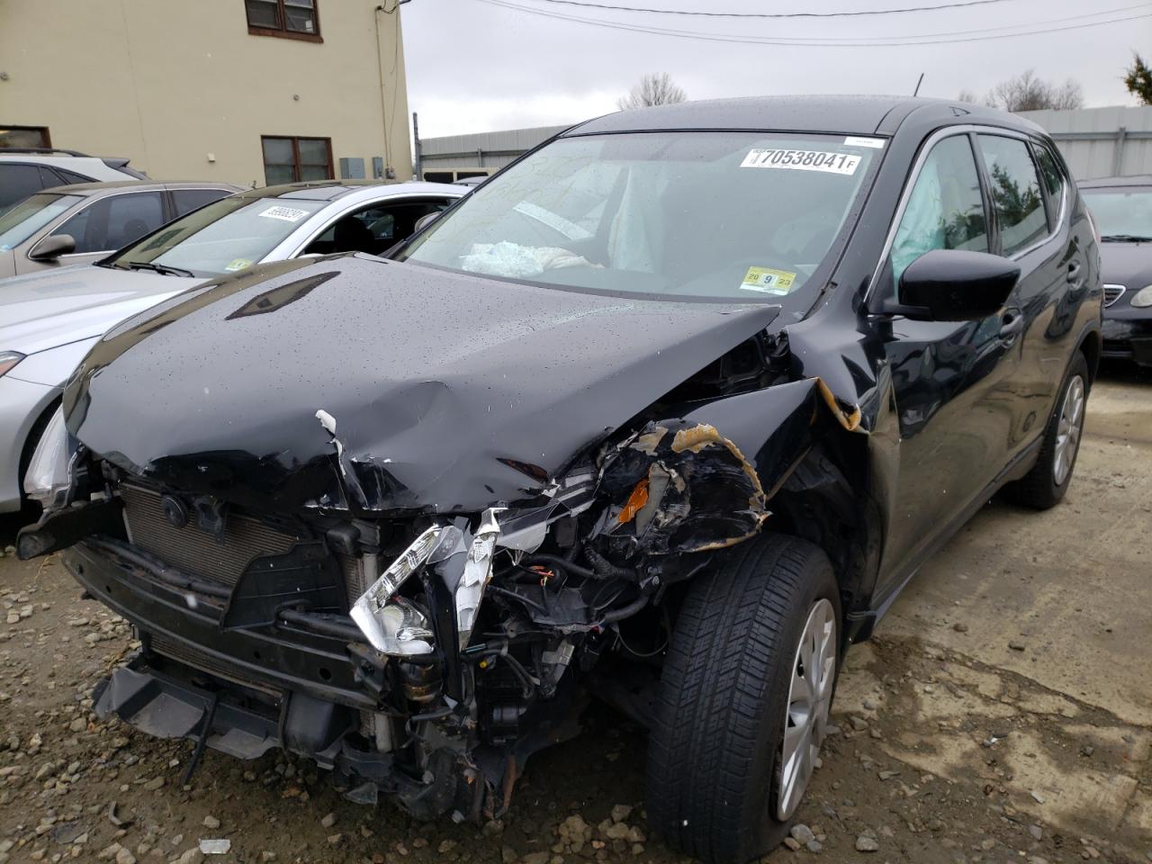 Photo 2 from auction – 2016 NISSAN ROGUE S with VIN KNMAT2MV2GP611081