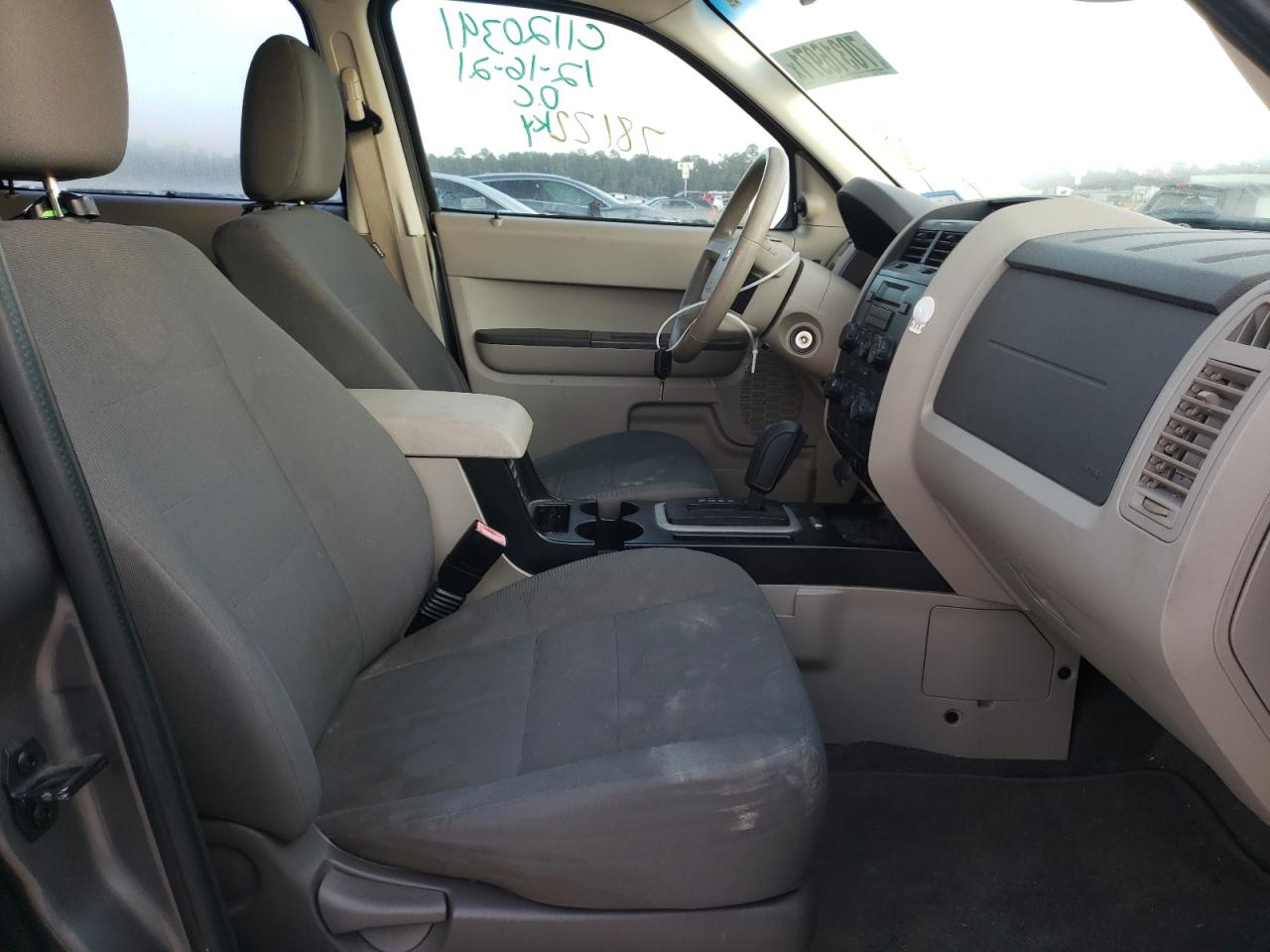 Photo 5 from auction – 2012 FORD ESCAPE XLS with VIN 1FMCU0C73CKB53244