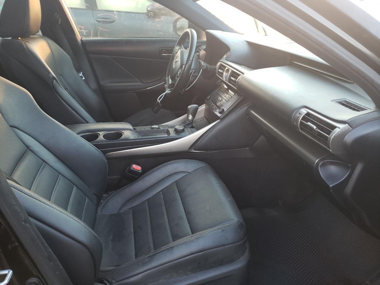 Photo 5 from auction – 2014 LEXUS IS 250 with VIN JTHBF1D27E5038679