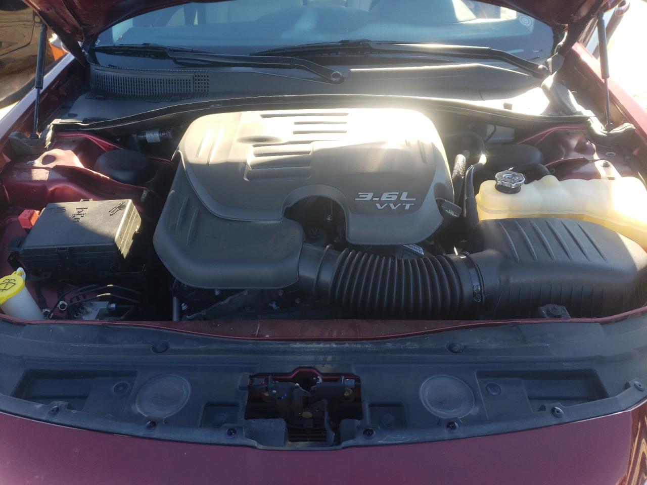 Photo 7 from auction – 2016 CHRYSLER 300 LIMITE with VIN 2C3CCAAG8GH161440