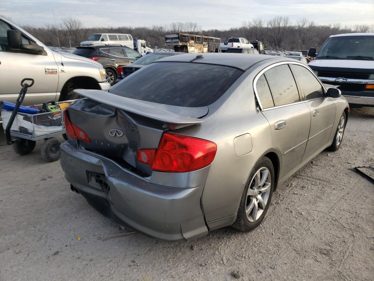 Photo 4 from auction – 2005 INFINITI G35 with VIN JNKCV51E25M210667