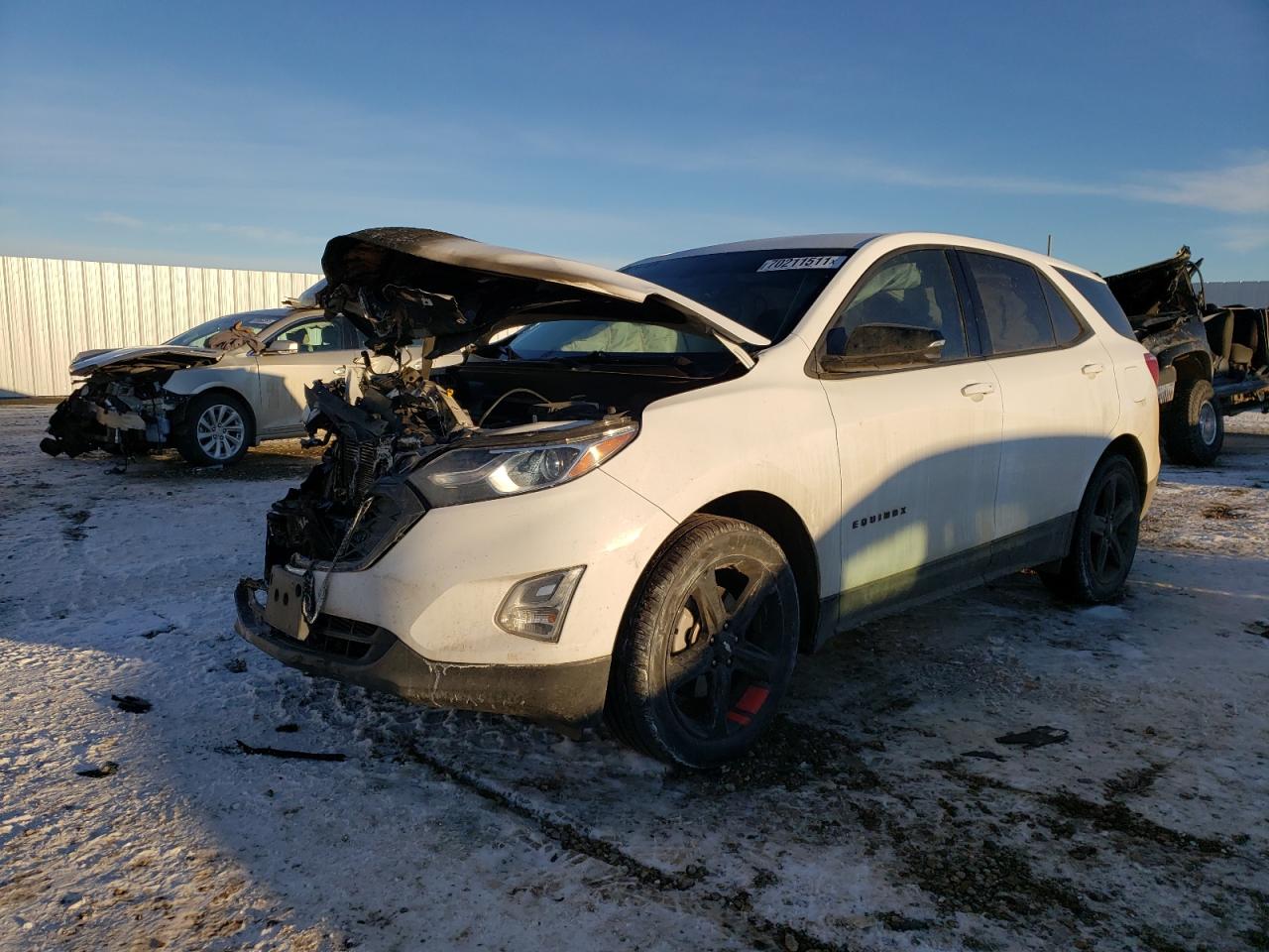 Photo 2 from auction – 2018 CHEVROLET EQUINOX LT with VIN 2GNAXTEX2J6288966