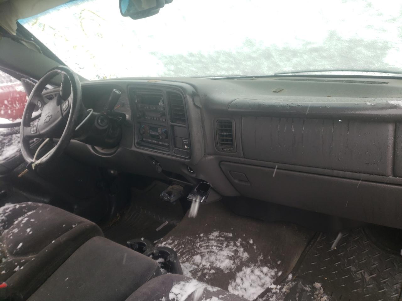 Photo 9 from auction – 2006 CHEVROLET SILVERADO with VIN 1GCHK29U56E116479