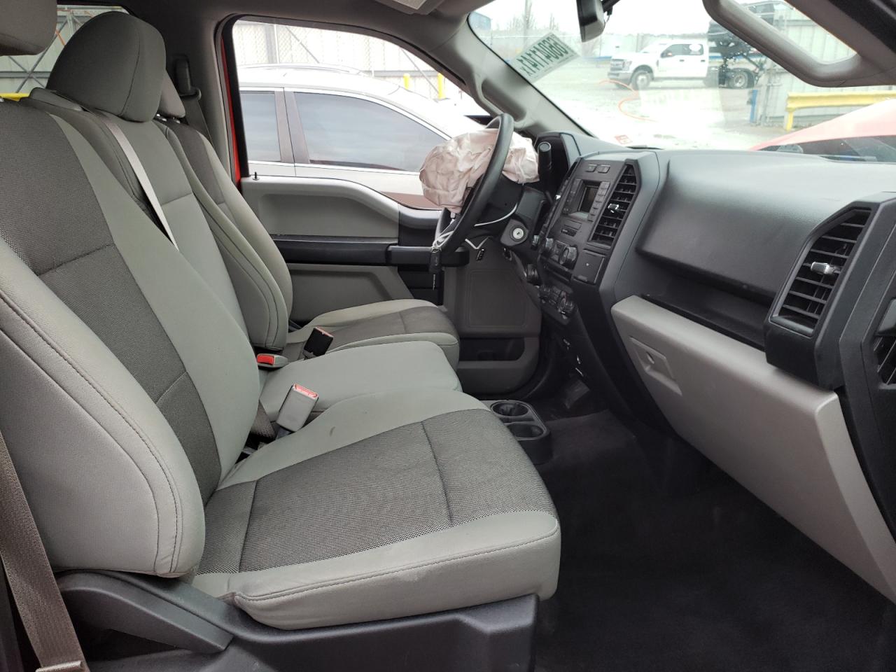 Photo 5 from auction – 2016 FORD F150 SUPER with VIN 1FTEW1EP6GFB43137