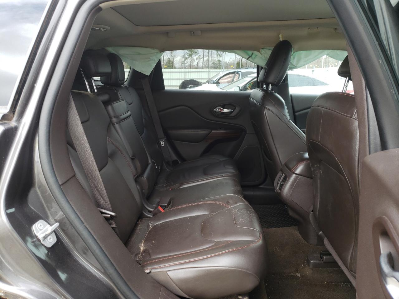 Photo 6 from auction – 2014 JEEP CHEROKEE T with VIN 1C4PJMBS9EW212370