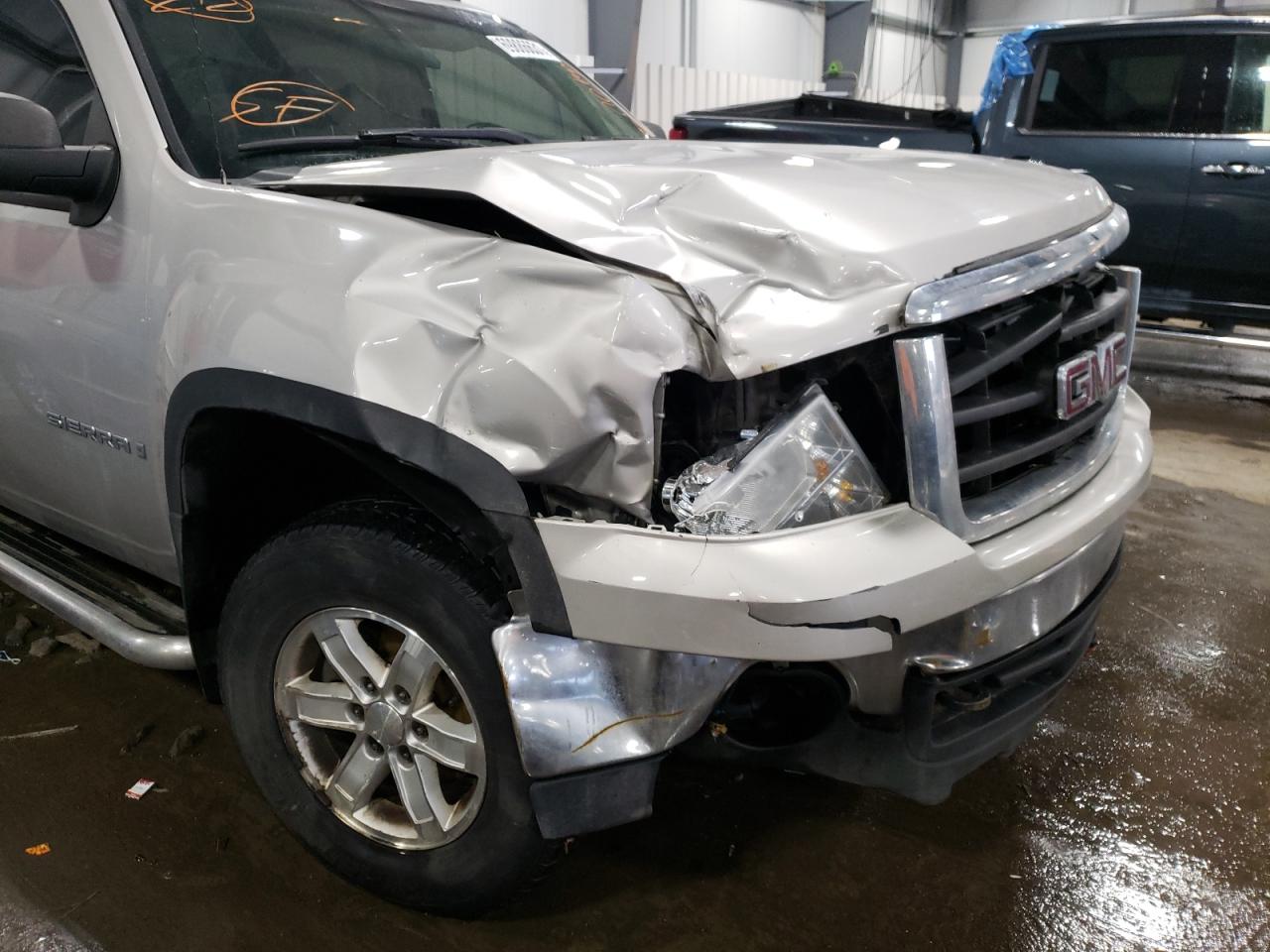 Photo 9 from auction – 2007 GMC NEW SIERRA with VIN 2GTEK13M971603211
