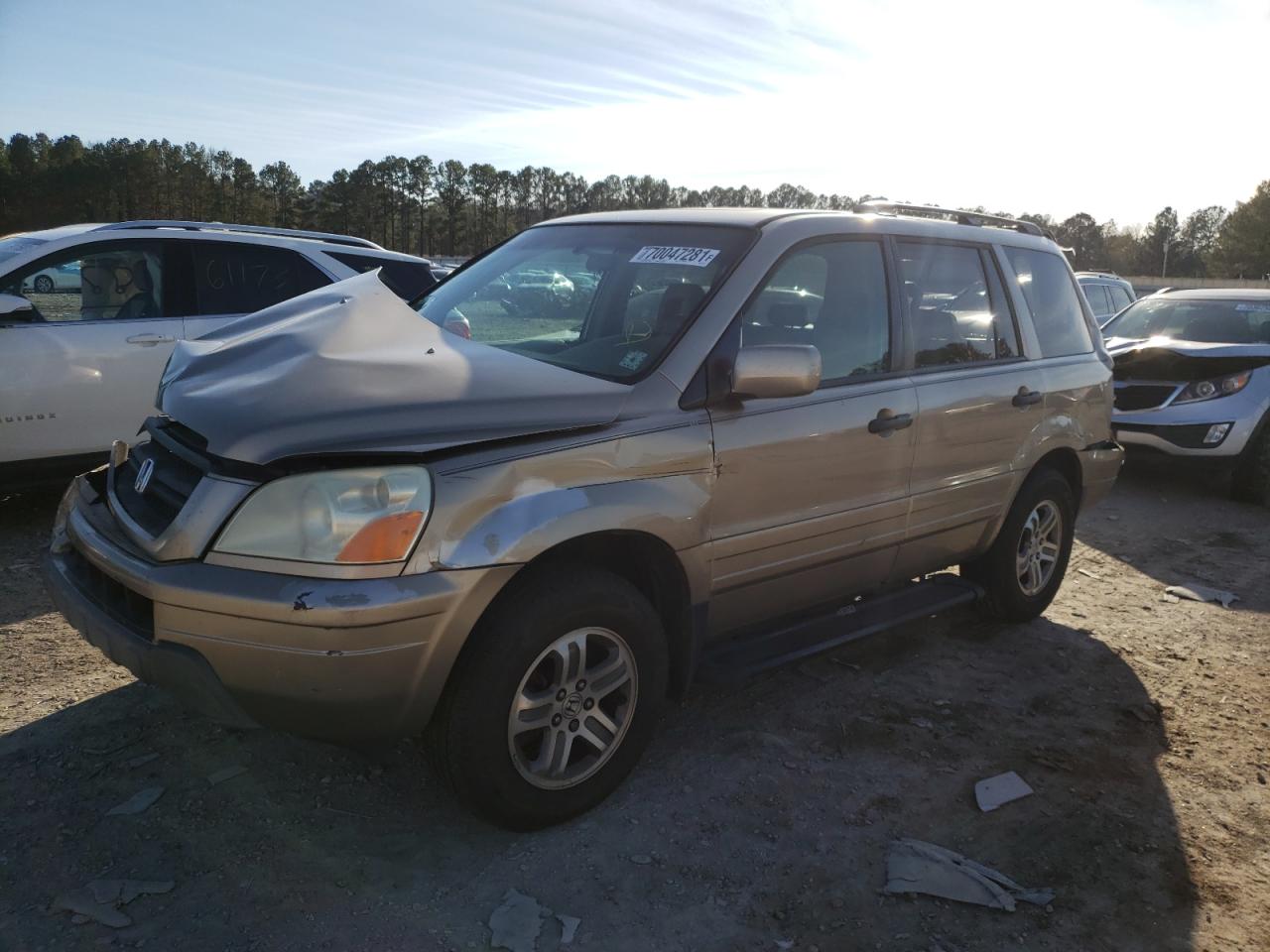 Photo 2 from auction – 2005 HONDA PILOT EXL with VIN 5FNYF18565B044827