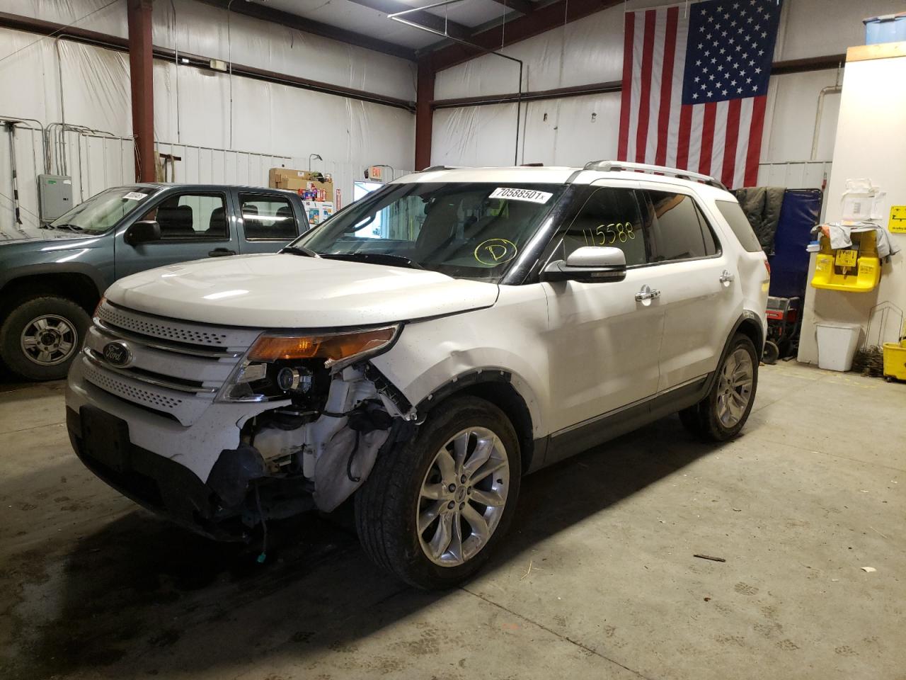 Photo 2 from auction – 2011 FORD EXPLORER L with VIN 1FMHK8F83BGA42984