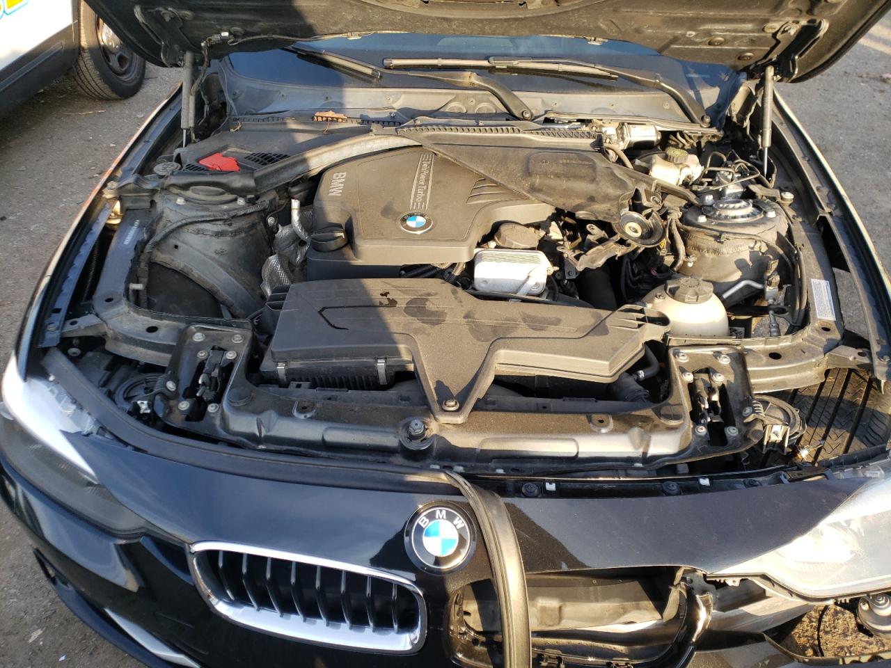 Photo 7 from auction – 2013 BMW 328 XI with VIN WBA3B3C58DF539126