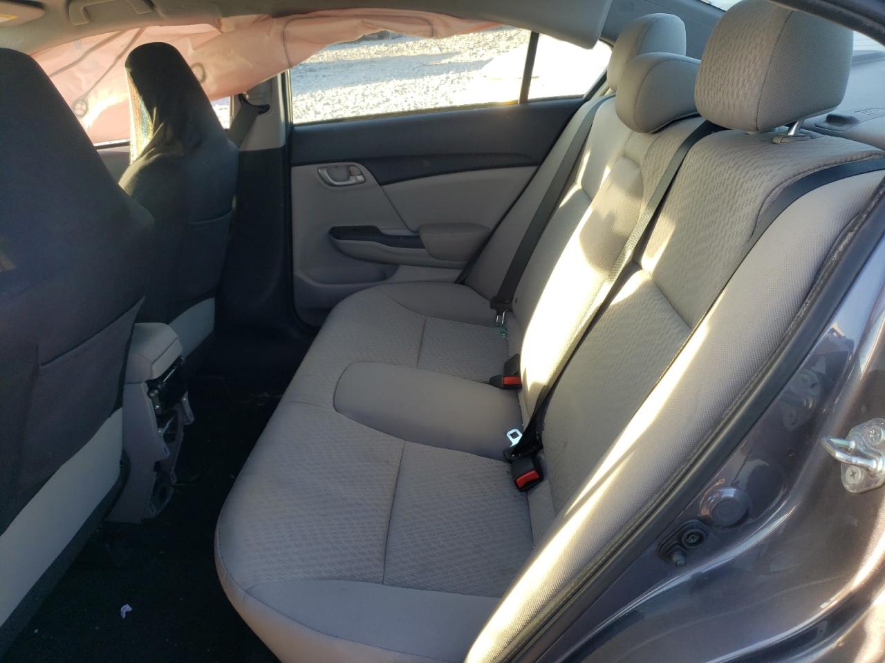 Photo 17 from auction – 2015 HONDA CIVIC LX with VIN 19XFB2F57FE276629