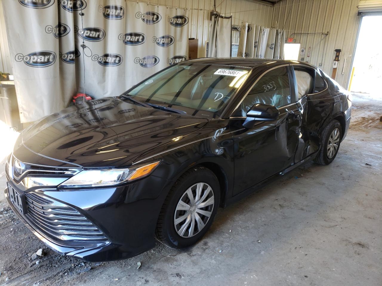 Photo 2 from auction – 2020 TOYOTA CAMRY with VIN 4T1A11AK4LU862864