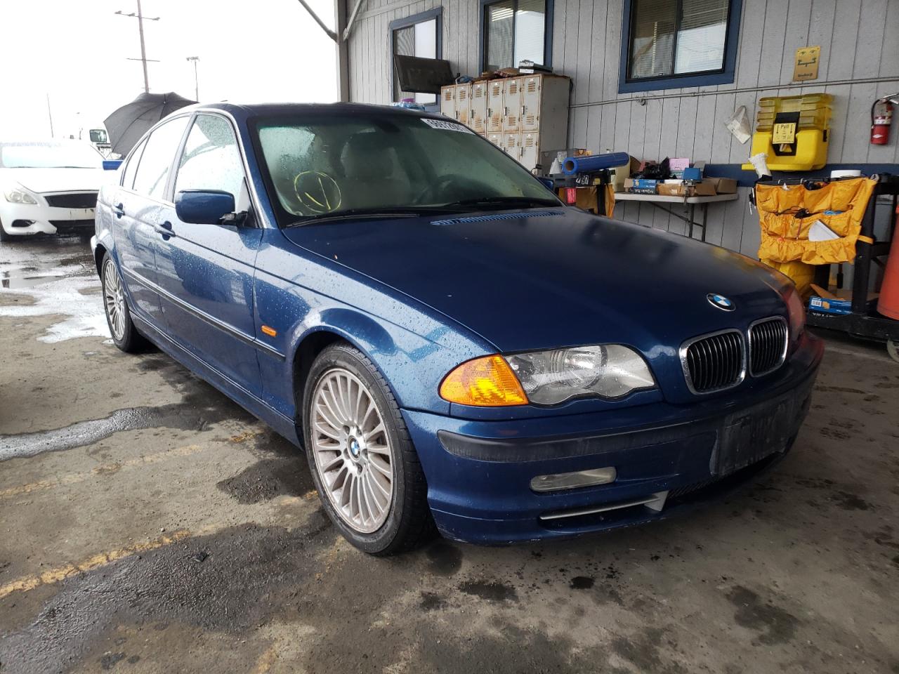 BMW 330 I 2001 con VIN WBAAV534X1FJ69908 - Foto de la subasta