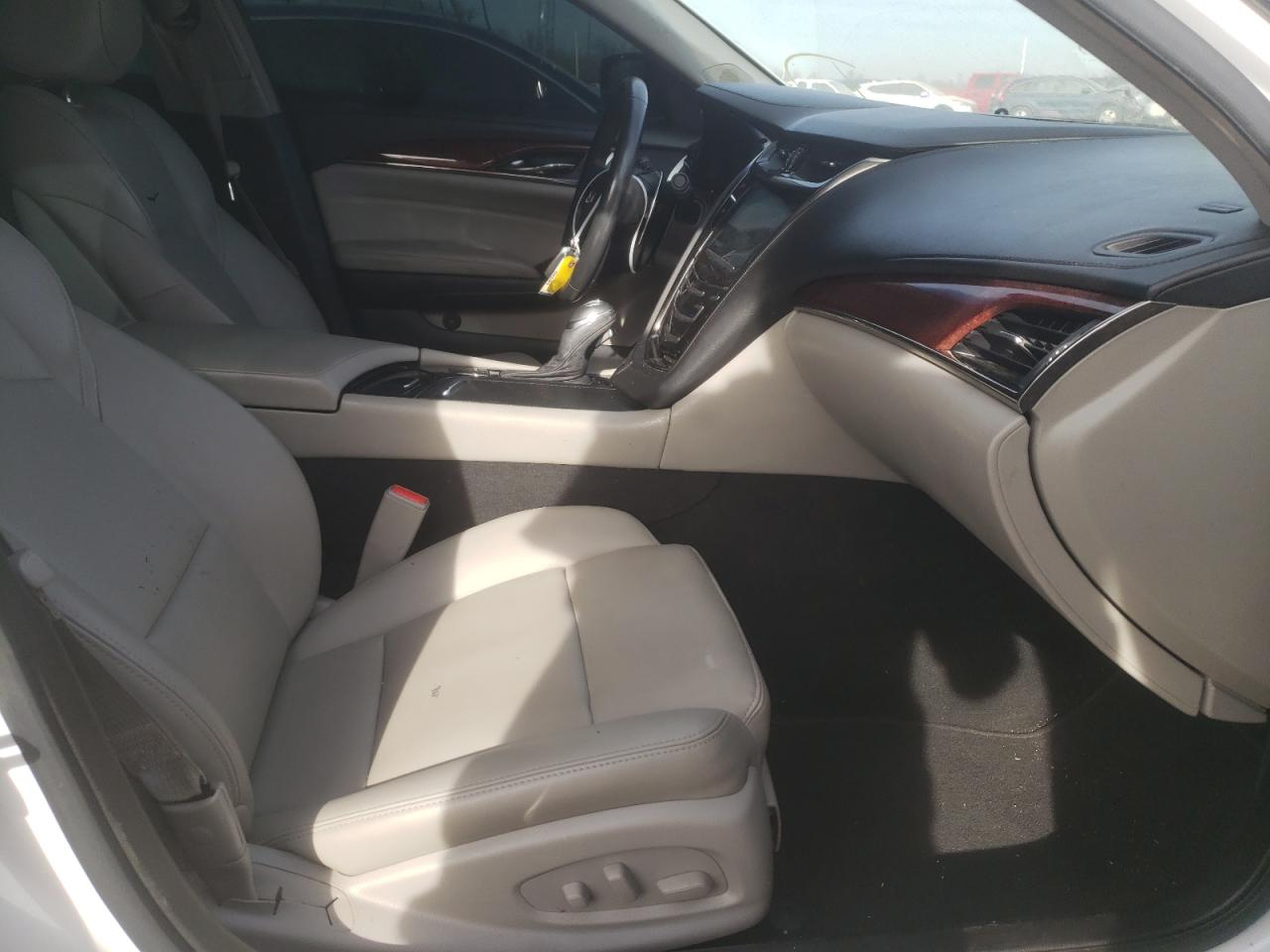 Photo 5 from auction – 2016 CADILLAC CTS with VIN 1G6AP5SX1G0184045