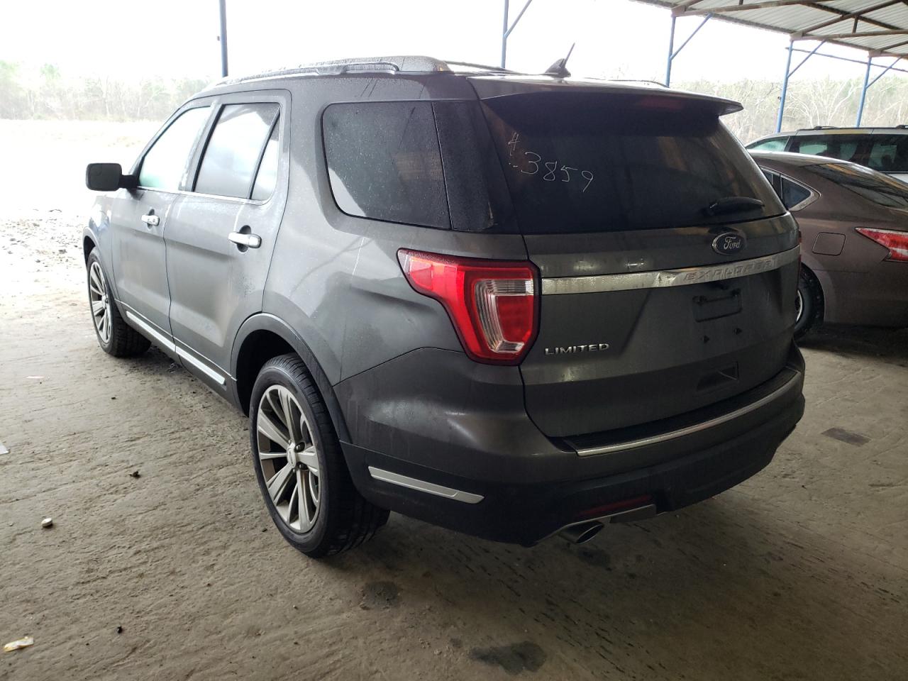 Photo 3 from auction – 2018 FORD EXPLORER L with VIN 1FM5K7F89JGB83859