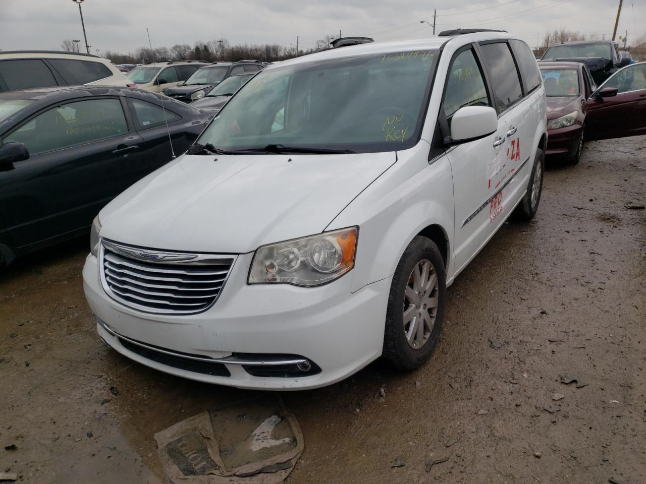 Photo 2 from auction – 2014 CHRYSLER TOWN & COU with VIN 2C4RC1BG4ER464033
