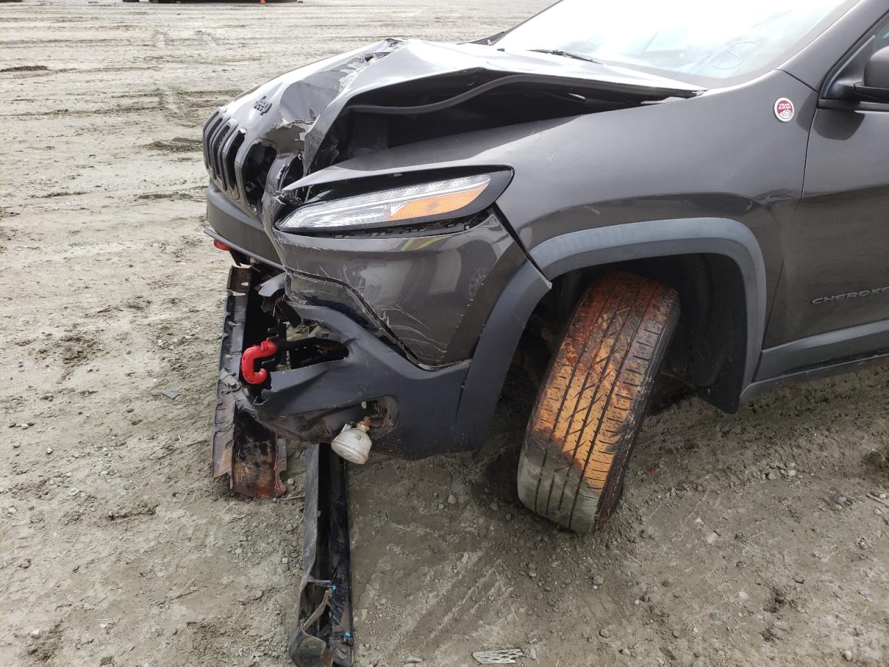 Photo 9 from auction – 2014 JEEP CHEROKEE T with VIN 1C4PJMBS9EW212370
