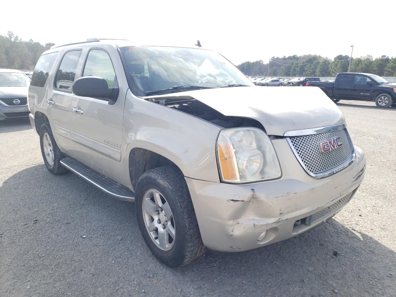 Photo 1 from auction – 2007 GMC YUKON with VIN 1GKFK63817J240031